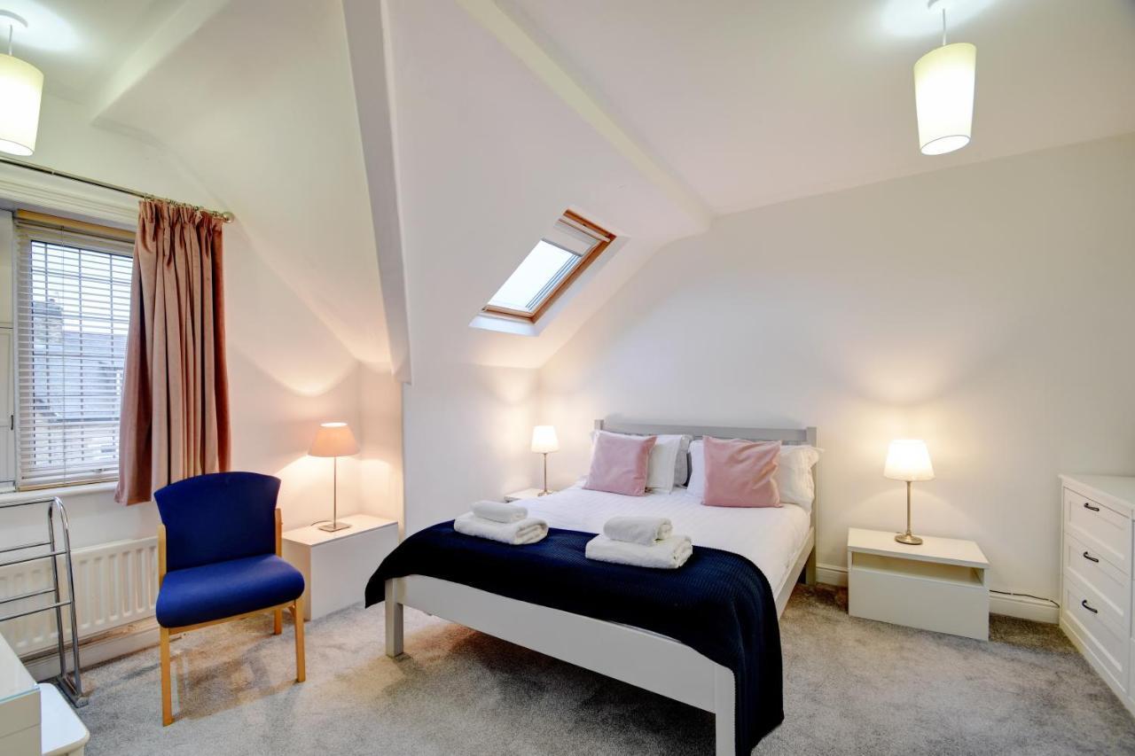 Spacious Victorian Townhouse Near Hcc With Off Street Parking Harrogate Exterior photo